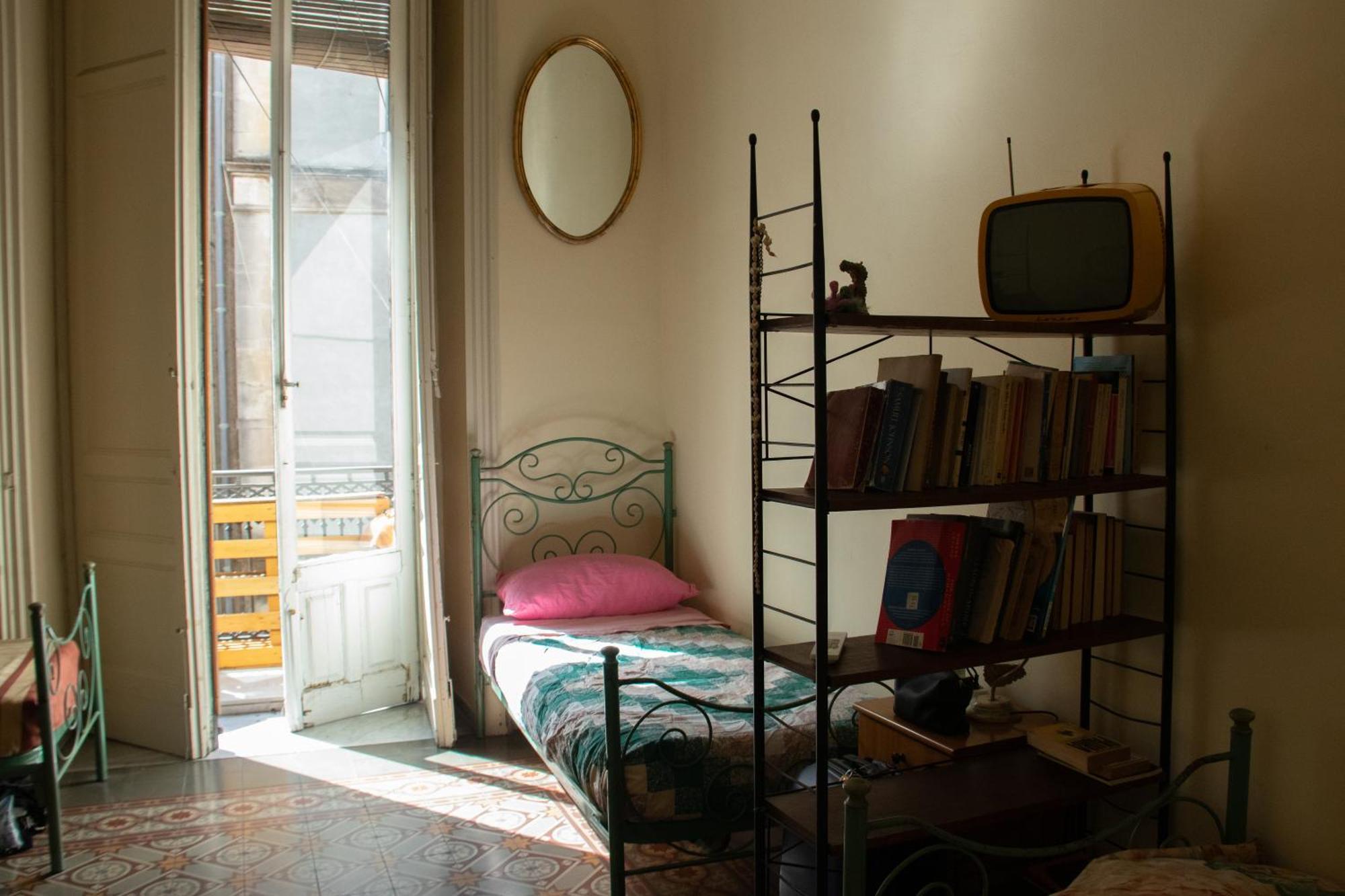 Casa Verdi - House Of Travelers Катания Экстерьер фото