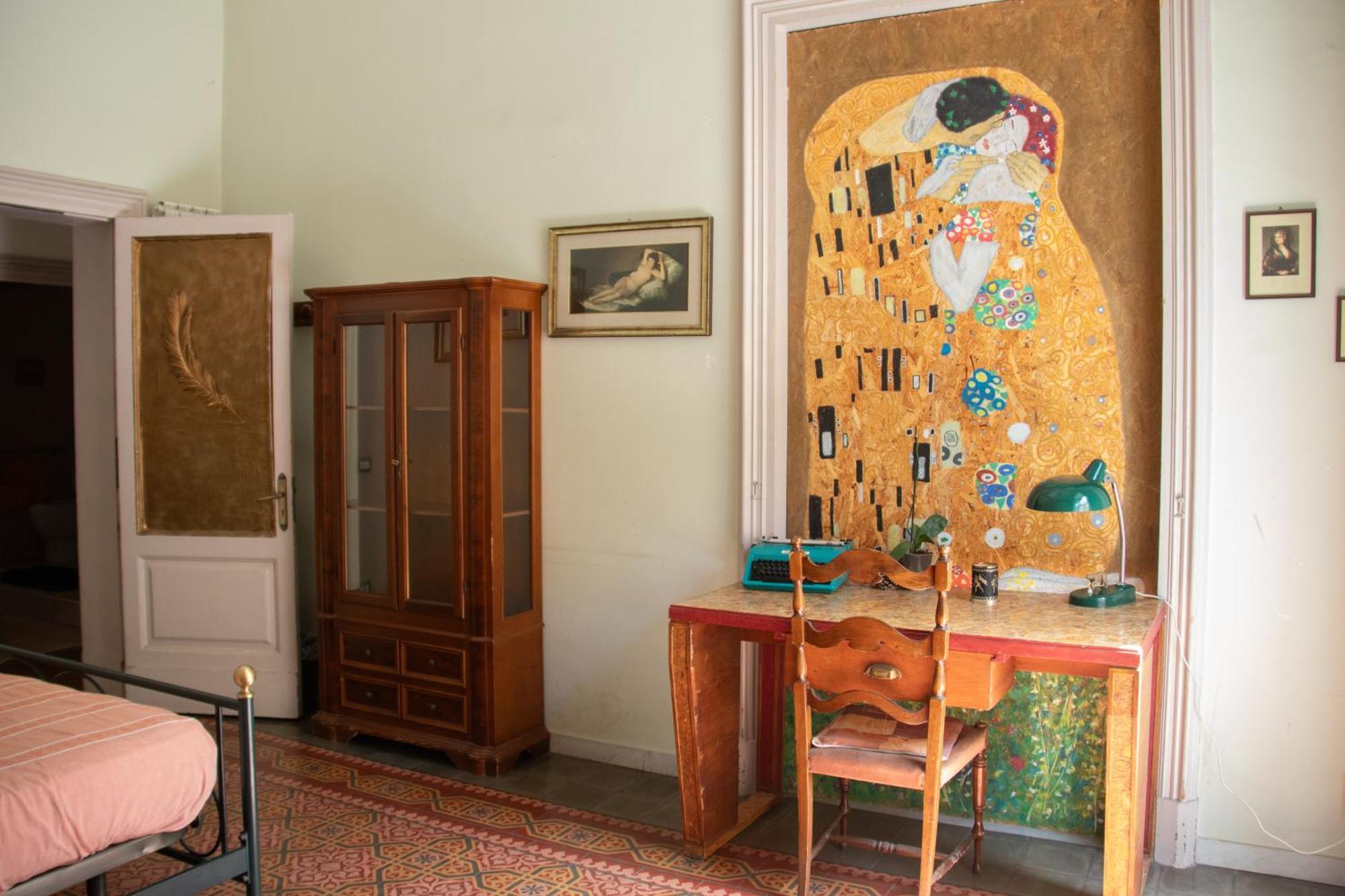 Casa Verdi - House Of Travelers Катания Экстерьер фото