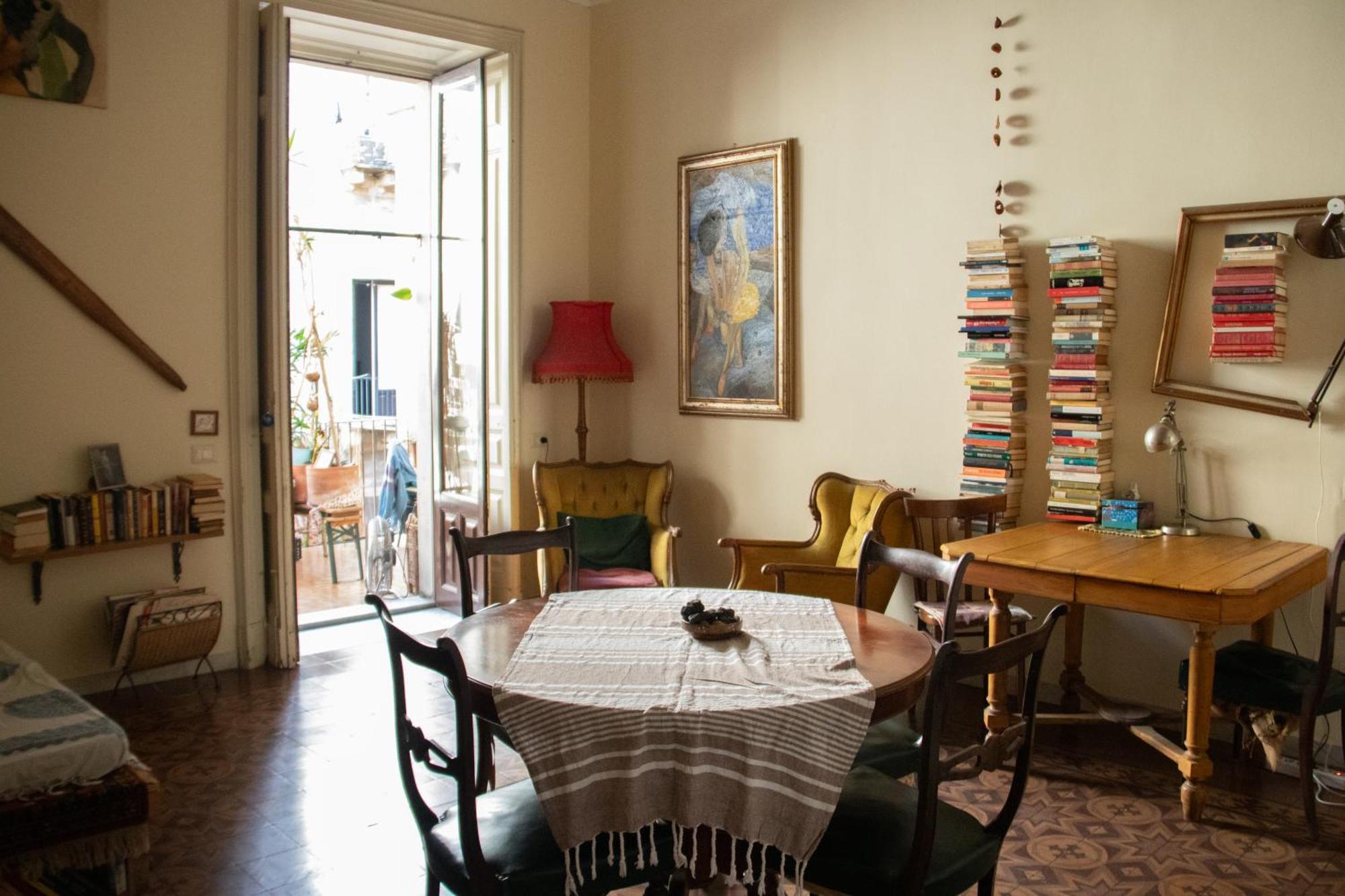 Casa Verdi - House Of Travelers Катания Экстерьер фото